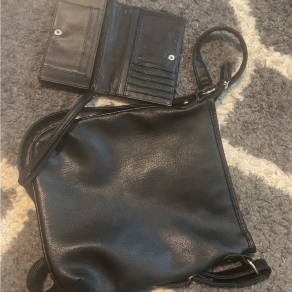 Both wallet and purse - Picture 2 of 4